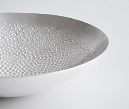 Schaal DROPS silver 999, Els Vansteelandt © Bram Tack