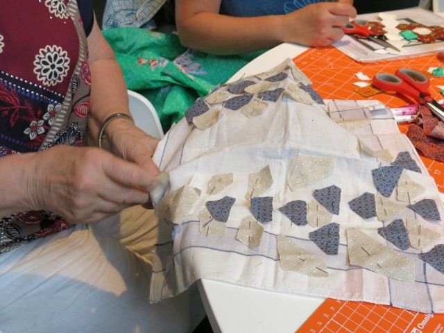 Patchmadammekes en meneerkes van Ukkel © Erfgoedcel Brussel