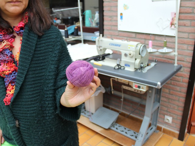 Thamara verft haar eigen wol © Erfgoedcel Brussel